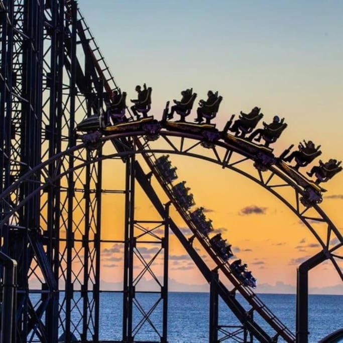 Hidden Gem W/ Parking Short Walk To Pleasure Beach Blackpool Exterior photo